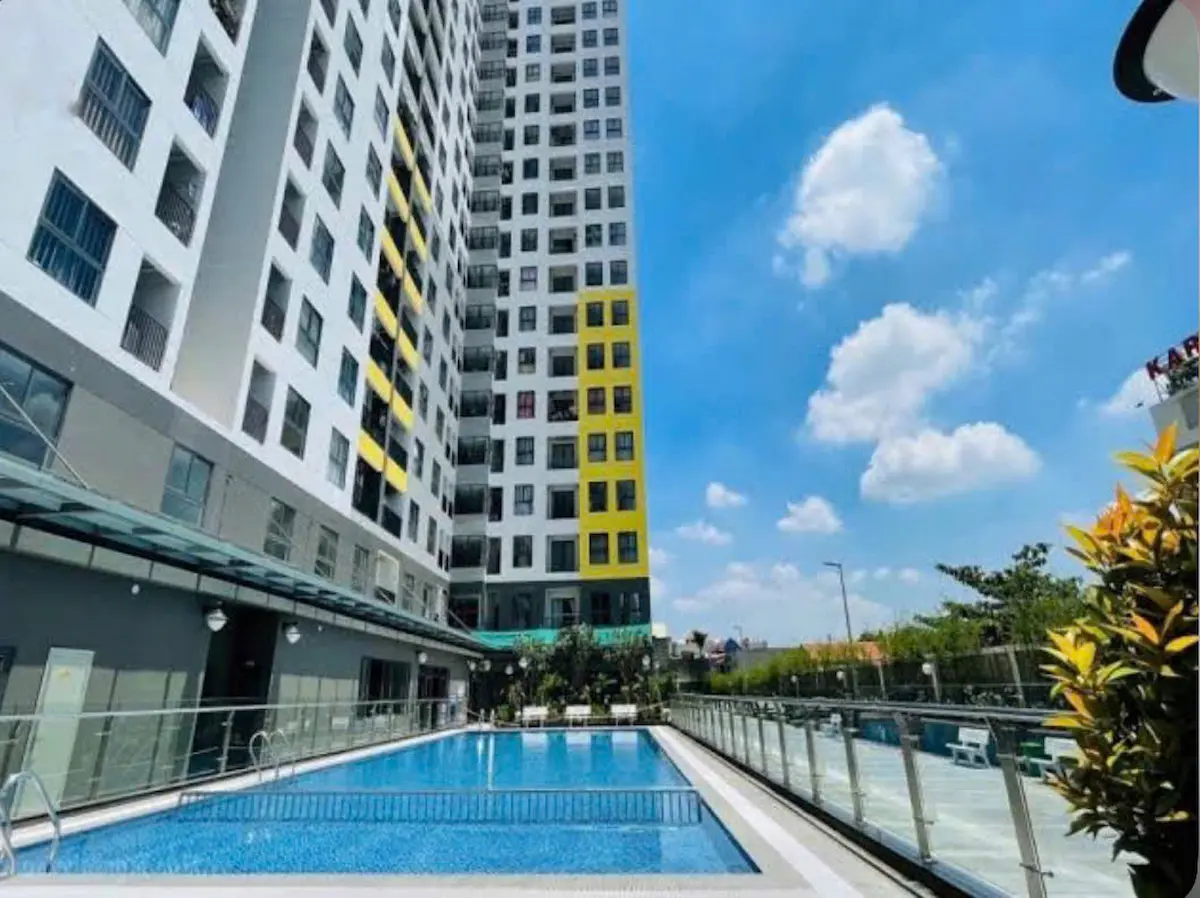 Hồ bơi Bcons Suối Tiên