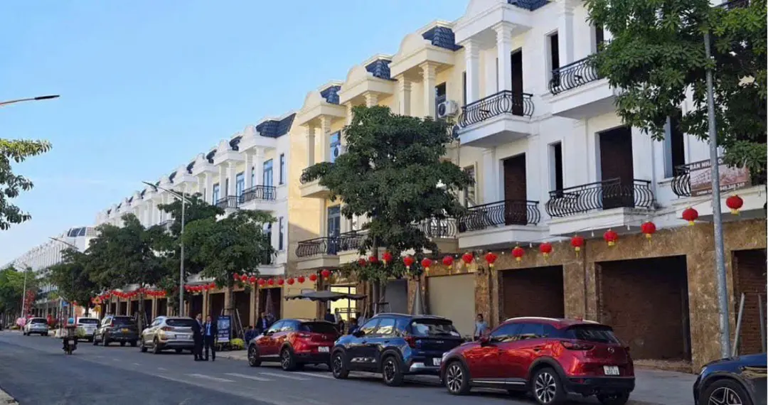 Hoàn thiện Bcons City Life