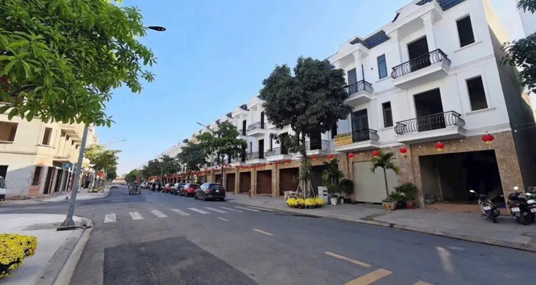 Tiến độ hoàn thiện Bcons City Life