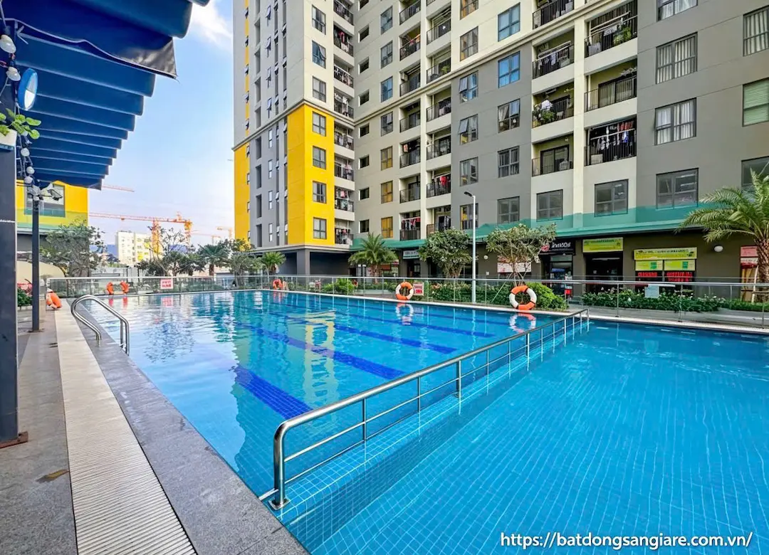 Hồ bơi Bcons Plaza Dĩ An